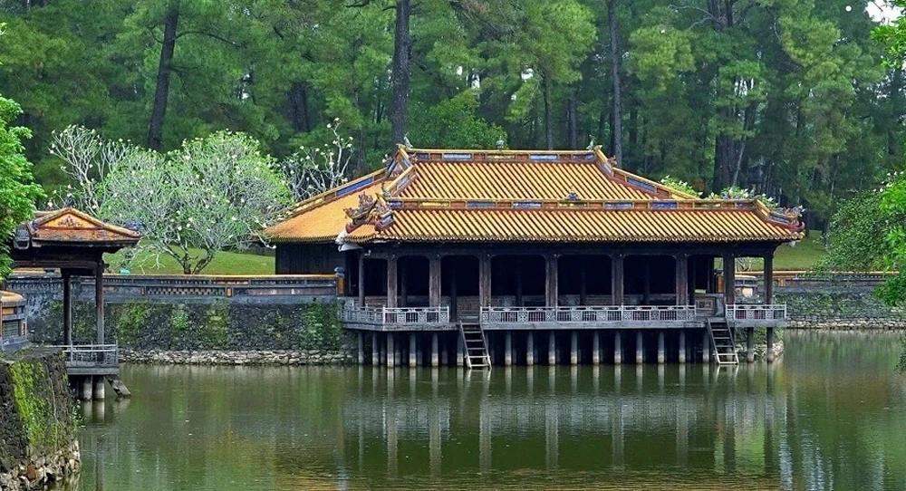 TIMELESS CENTRAL VIETNAM